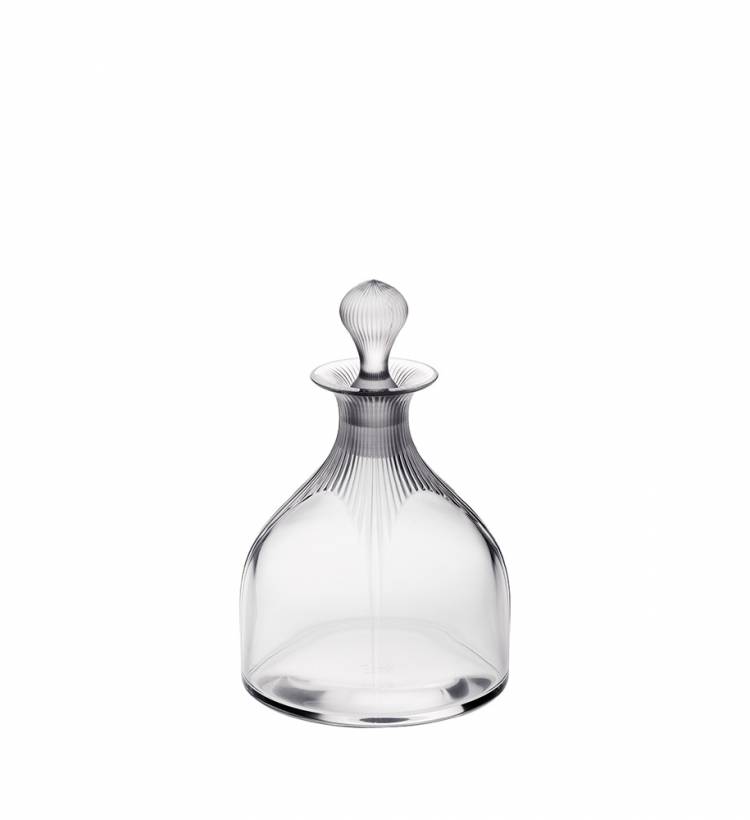 100 POINTS WINE DECANTER