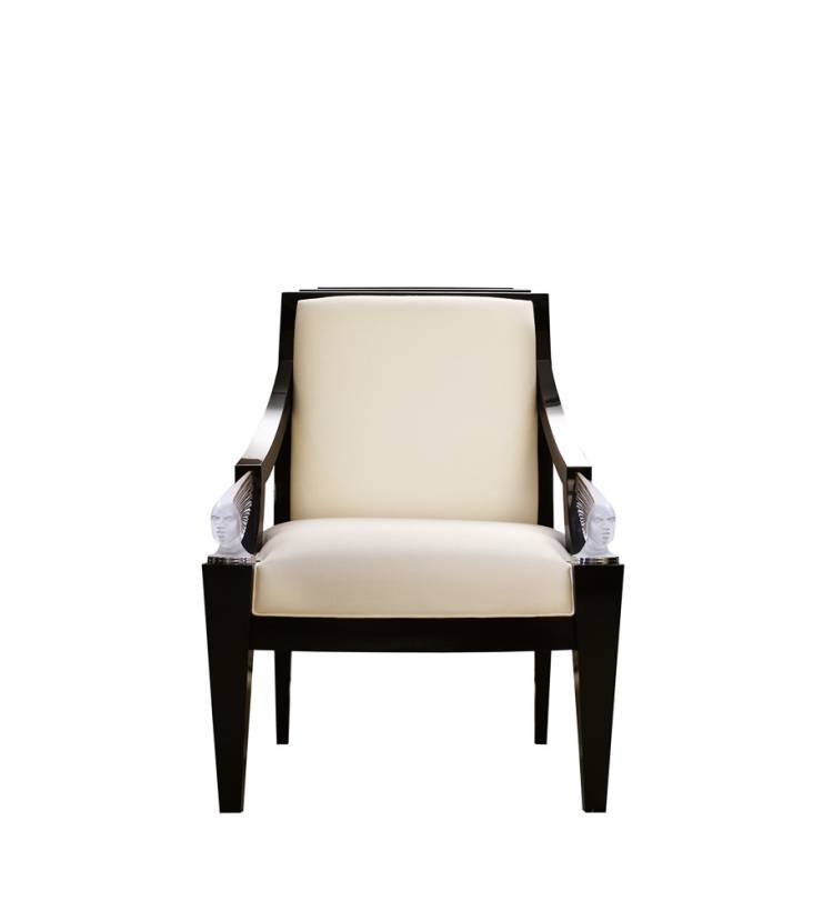 VICTOIRE ARMCHAIR