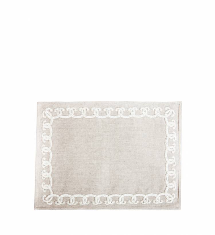 SCALLOP EMBROIDERED PLACEMAT