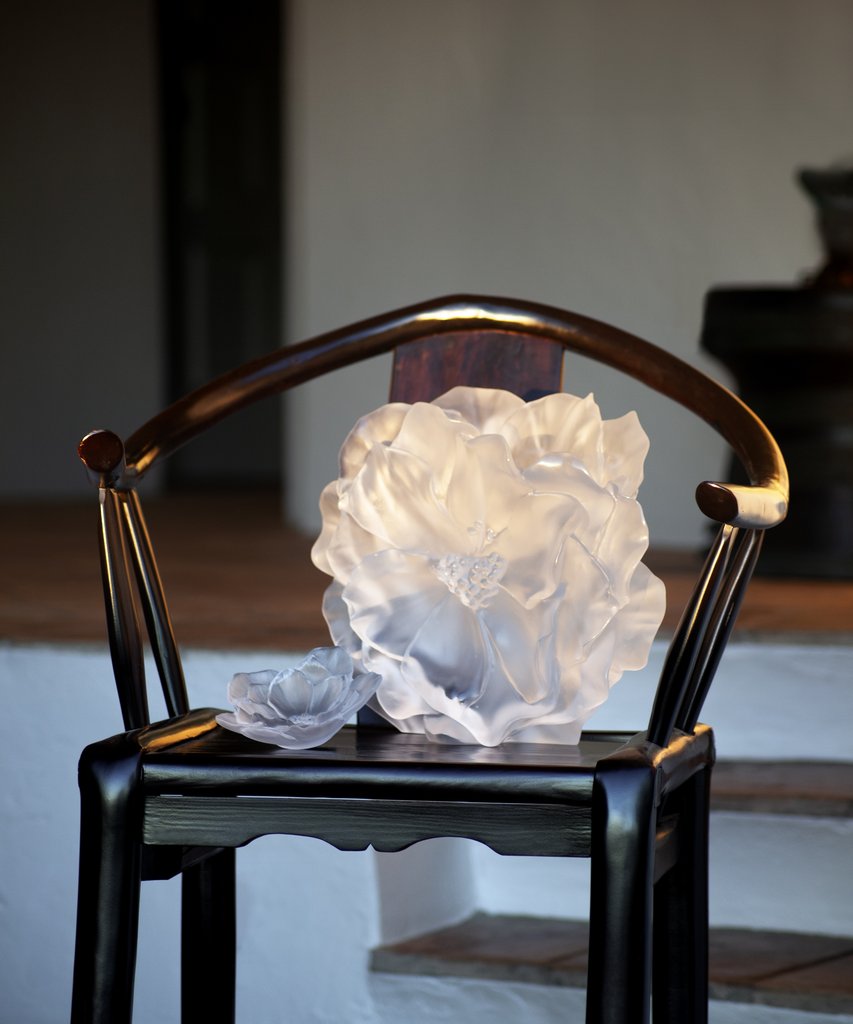 05730-2_05733-2_Camelia_blanc_-_Vase_grand_modele__Coupe_petit_modele_2_p8dhqo