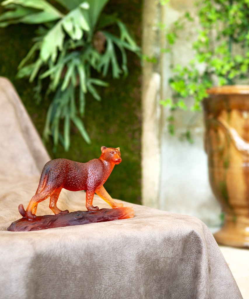 Daum's Tropical Leopard Sculpture, a striking expression of the wild nature, capturing the brilliance of natural light. - Image 2