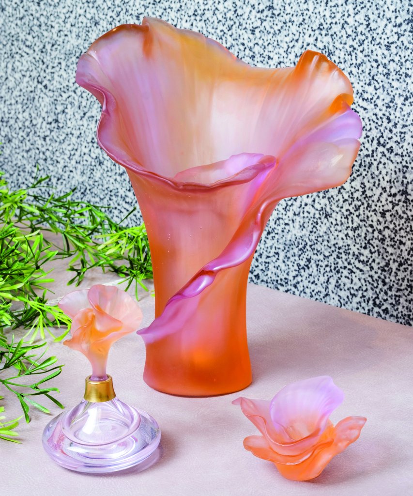 Medium Vase - Image 2