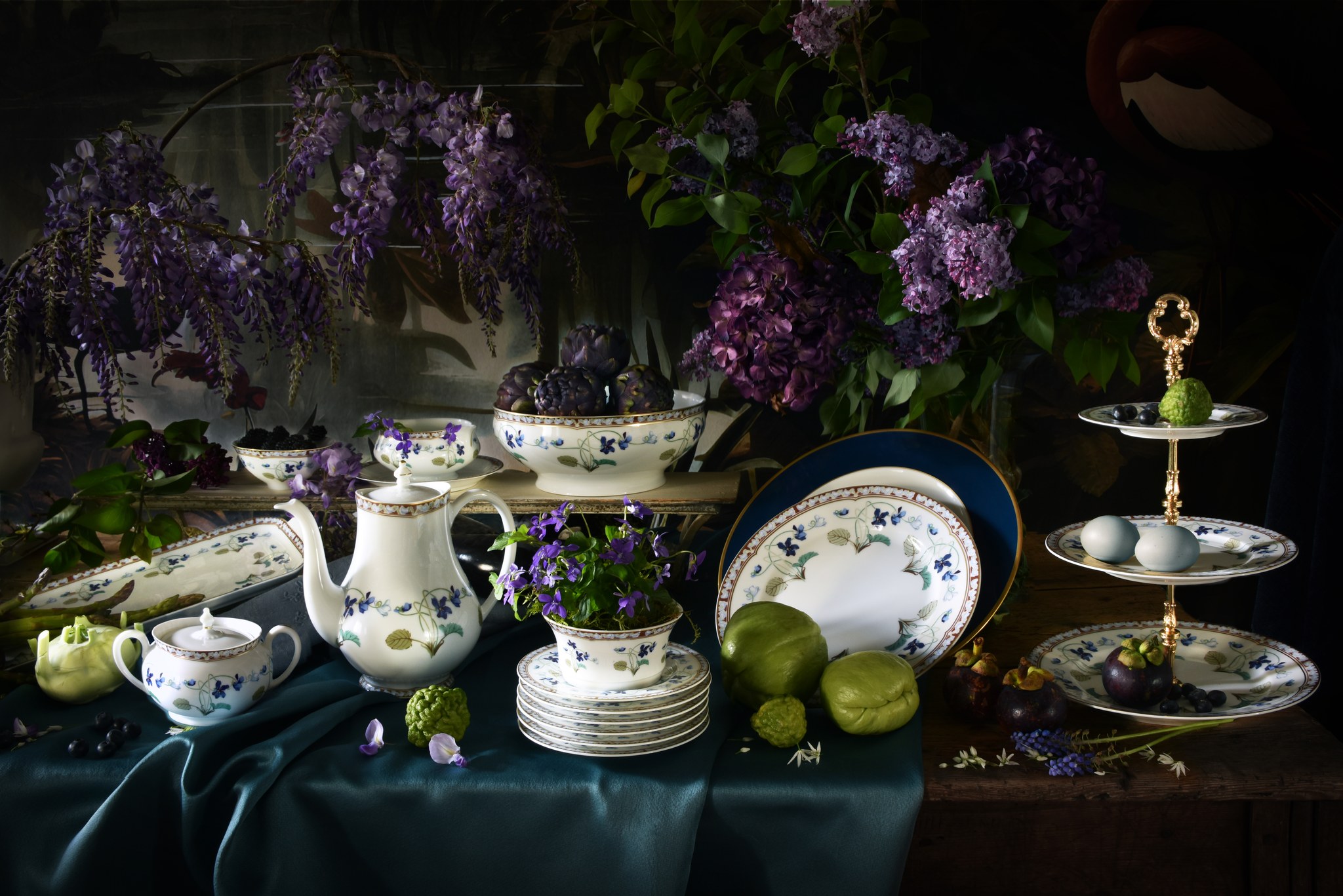 Imperatrice Eugenie — Footed Tart Platter