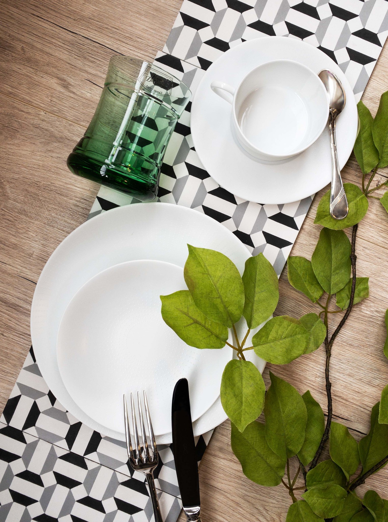 La Rosee — Oval Tray
