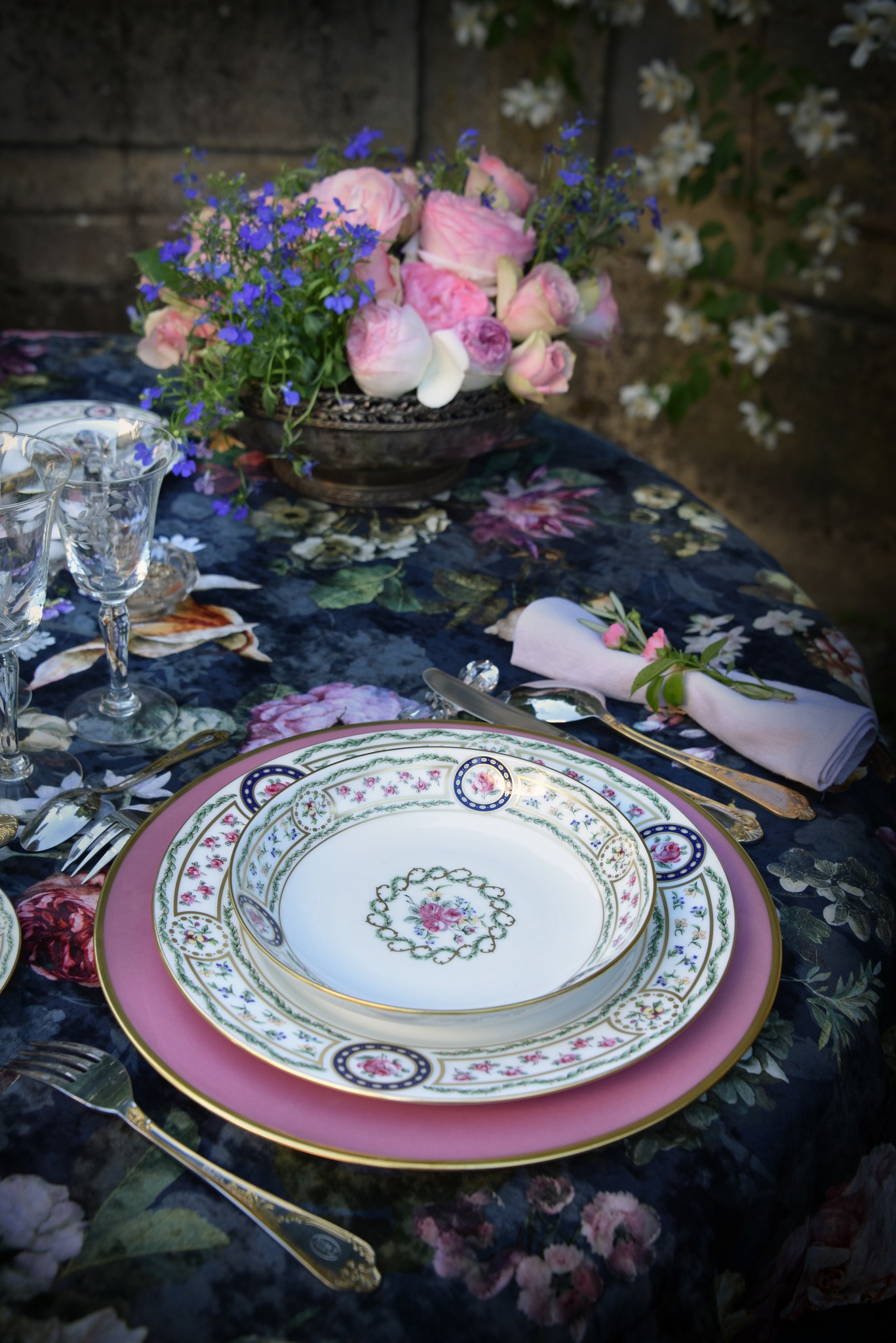 Louveciennes — Soup Bowl