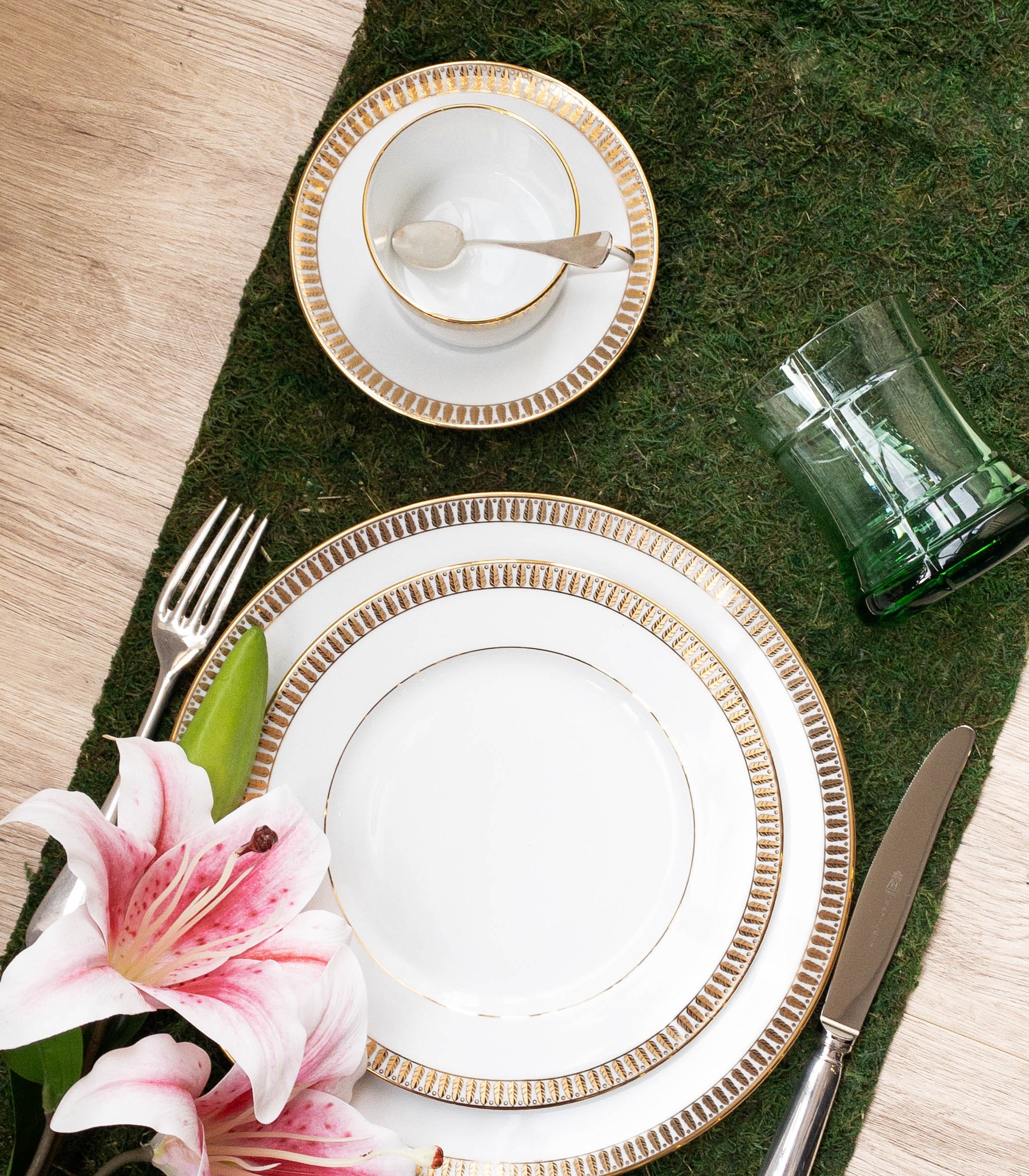 Plumes — Teacup And Saucer