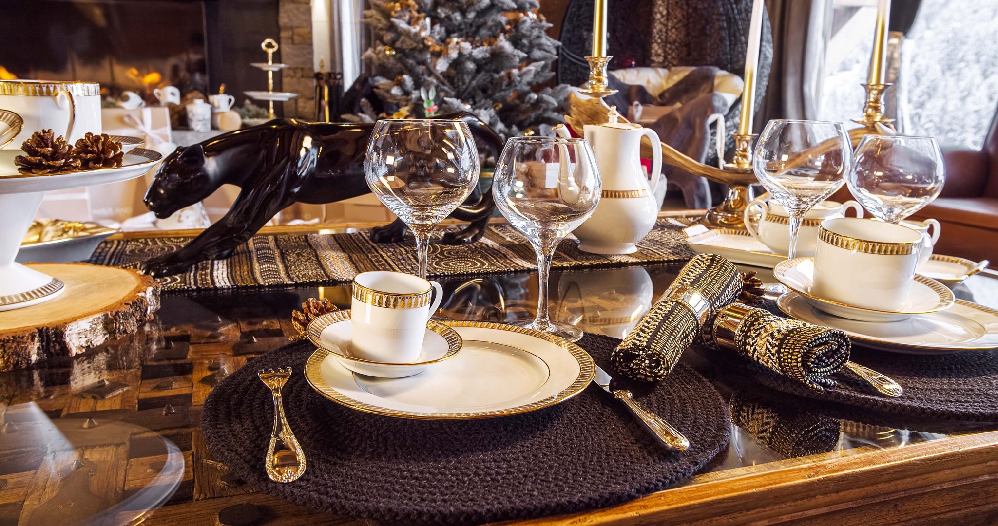 Plumes — Teacup And Saucer
